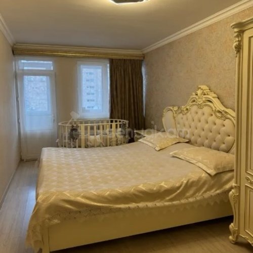 3 Սենյականոց Բնակարան Քարե Շենքում, 100քմ, 4/5 հարկ, Կապիտալ Վերանորոգված, Կահավորված, Արևկող