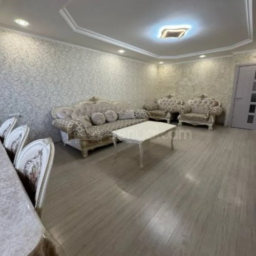 3 Սենյականոց Բնակարան Քարե Շենքում, 100քմ, 4/5 հարկ, Կապիտալ Վերանորոգված, Կահավորված, Արևկող