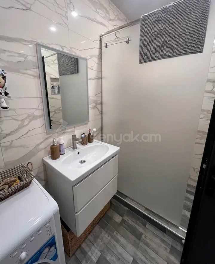 2 Սենյականոց Բնակարան Նորակառույցում, 38քմ, 5/7 հարկ, Կապիտալ Վերանորոգված