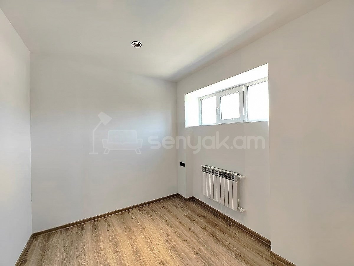 2 Սենյականոց Բնակարան Քարե Շենքում, 51քմ, 4/5 հարկ, Կապիտալ Վերանորոգված