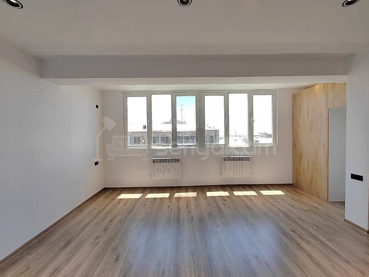 2 Սենյականոց Բնակարան Քարե Շենքում, 51քմ, 4/5 հարկ, Կապիտալ Վերանորոգված