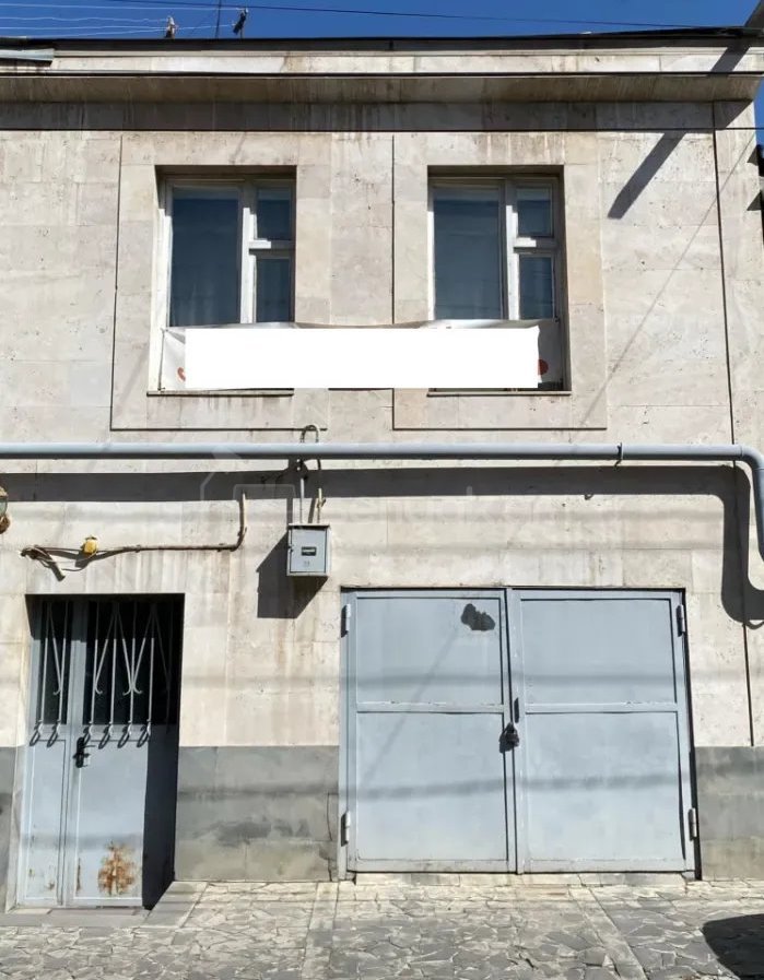 4 Սենյականոց Սեփական Տուն, 270քմ, Նորմալ Վիճակում