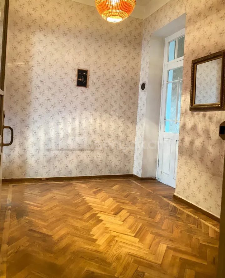 4 Սենյականոց Սեփական Տուն, 270քմ, Նորմալ Վիճակում