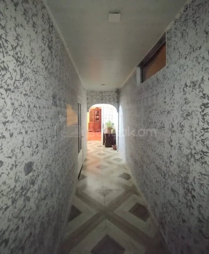 6 Սենյականոց Սեփական Տուն, 260քմ, Կոսմետիկ Վերանորոգված