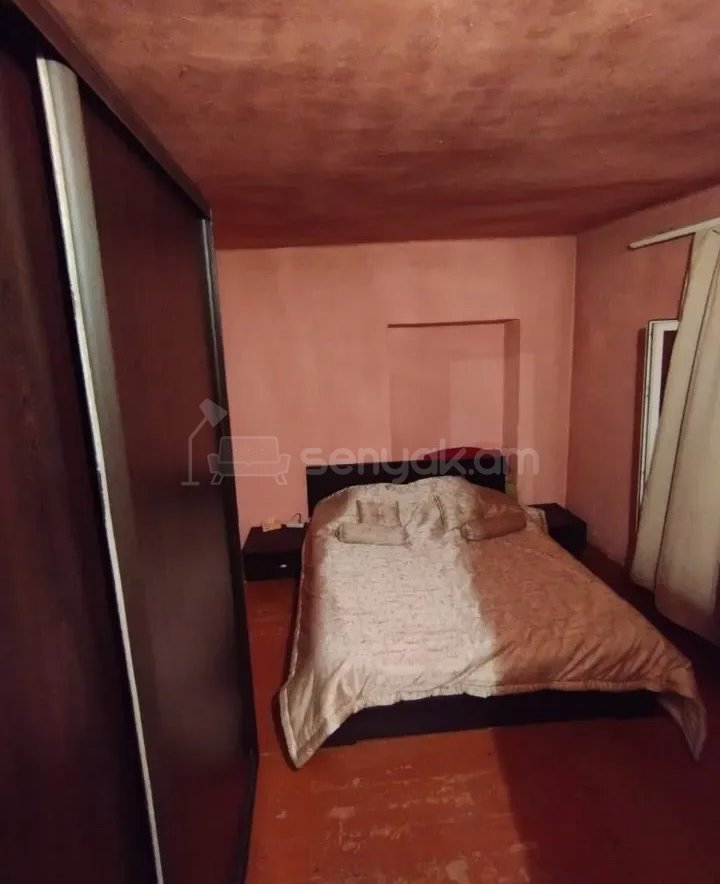 6 Սենյականոց Սեփական Տուն, 260քմ, Կոսմետիկ Վերանորոգված