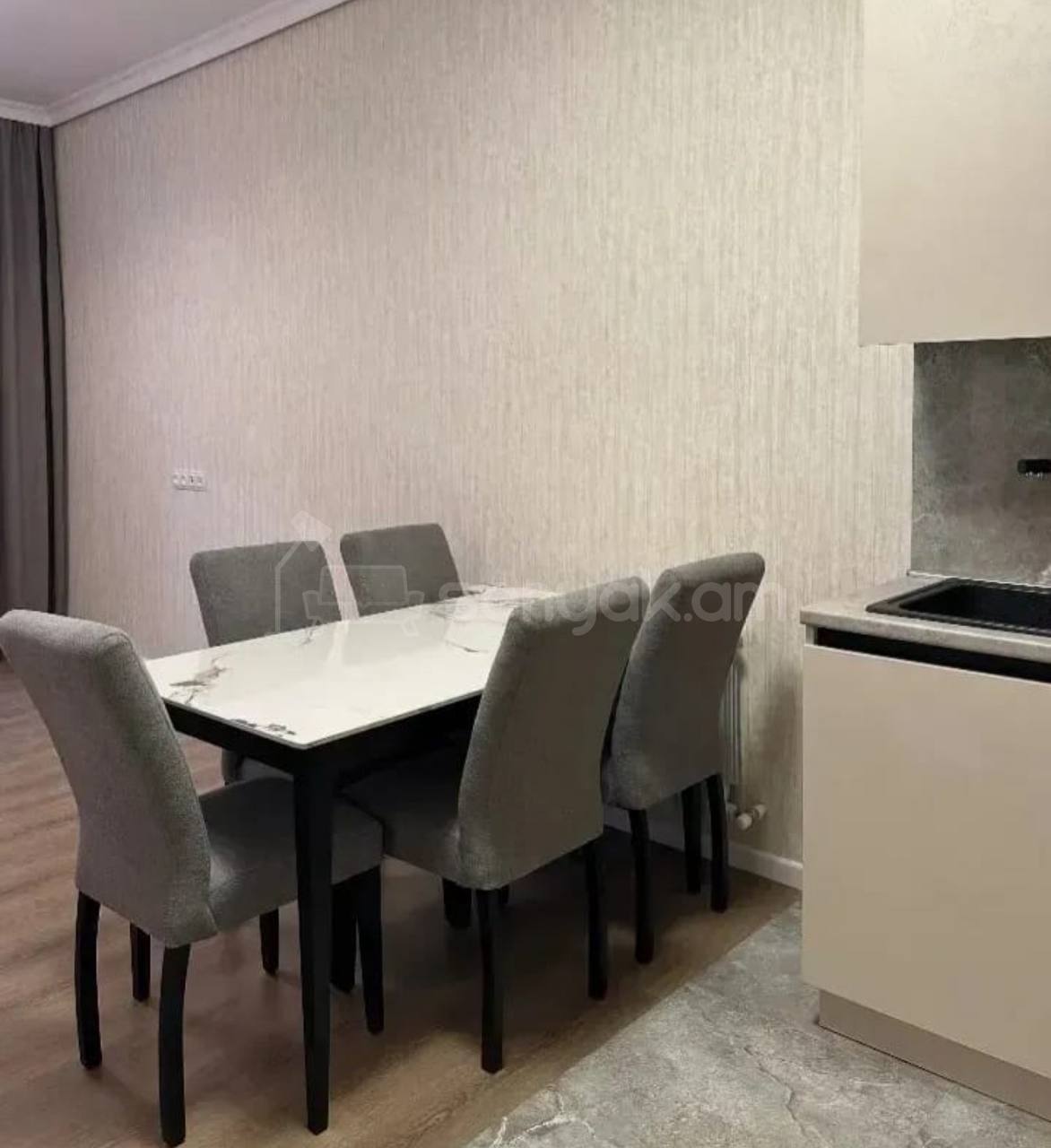 2 Սենյականոց Բնակարան Նորակառույցում, 60քմ, 4/14 հարկ, Դիզայներական Վերանորոգված, Կահավորված