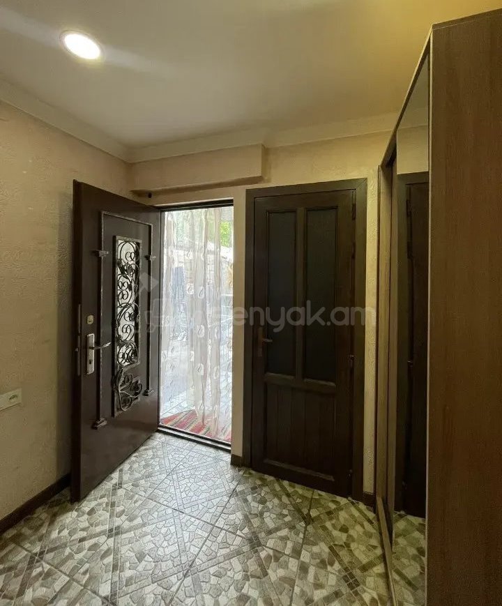 3 Սենյականոց Սեփական Տուն, 130քմ, Կապիտալ Վերանորոգված