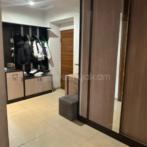 3 Սենյականոց Բնակարան Քարե Շենքում, 75քմ, 5/5 հարկ, Կոսմետիկ Վերանորոգված, Կահավորված, Արևկող