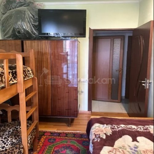 3 Սենյականոց Բնակարան Քարե Շենքում, 75քմ, 5/5 հարկ, Կոսմետիկ Վերանորոգված, Կահավորված, Արևկող