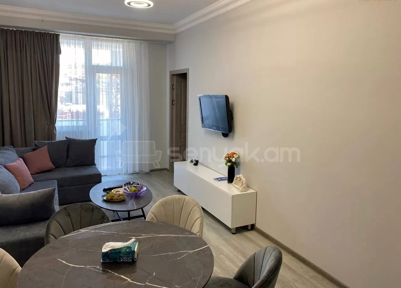 3 Սենյականոց Բնակարան Նորակառույցում, 70քմ, 2/11 հարկ, Կապիտալ Վերանորոգված