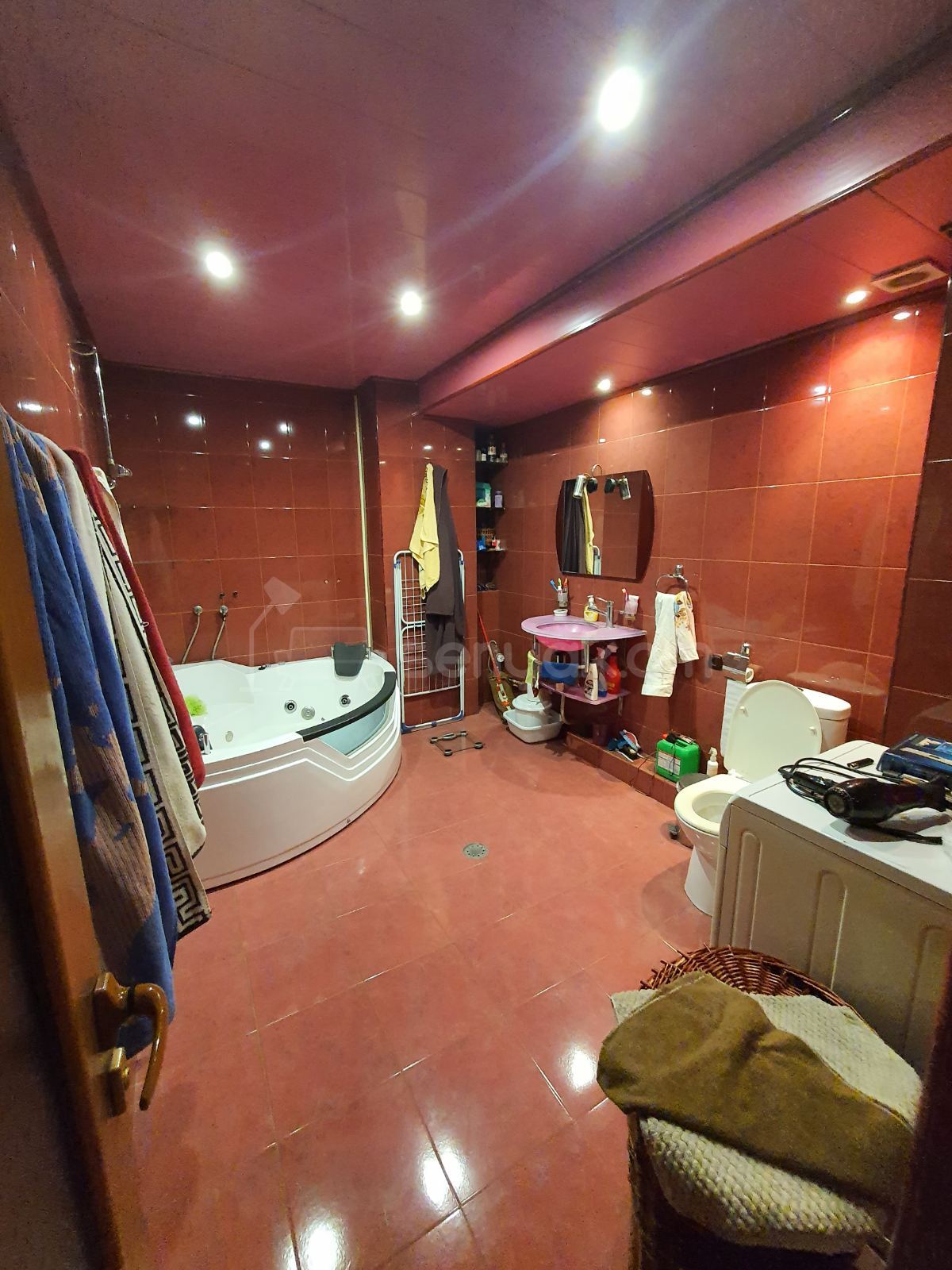 3 Սենյականոց Բնակարան Քարե Շենքում, 125քմ, 5/5 հարկ, Կապիտալ Վերանորոգված