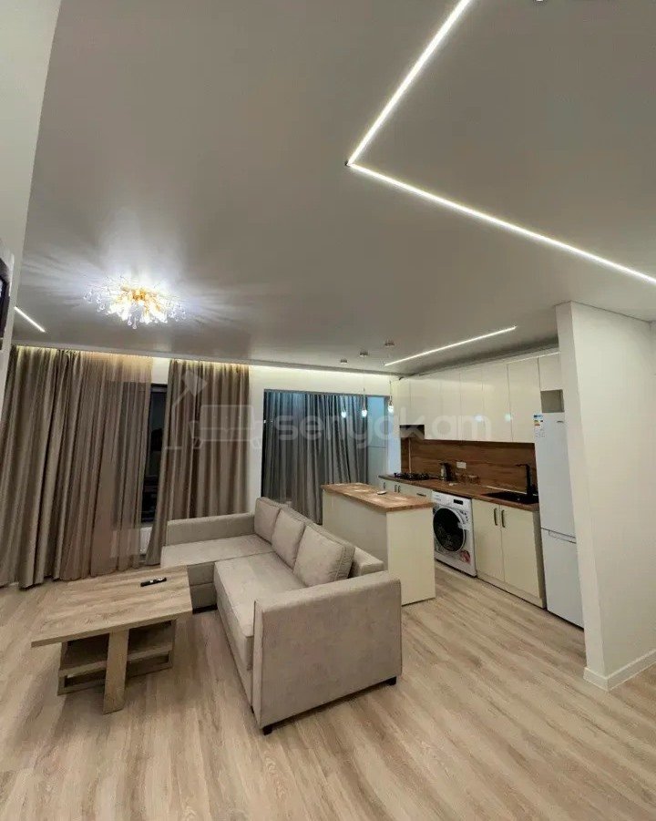 2 Սենյականոց Բնակարան, 49քմ, 5/9 հարկ, Դիզայներական Վերանորոգված