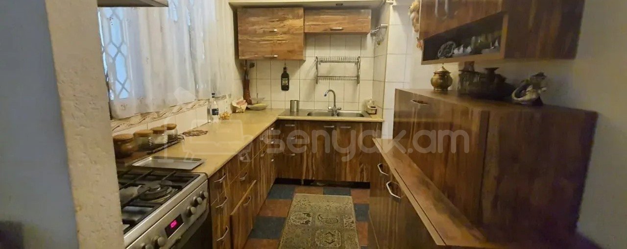 4 Սենյականոց Բնակարան, 96քմ, 1/9 հարկ, Կապիտալ Վերանորոգված