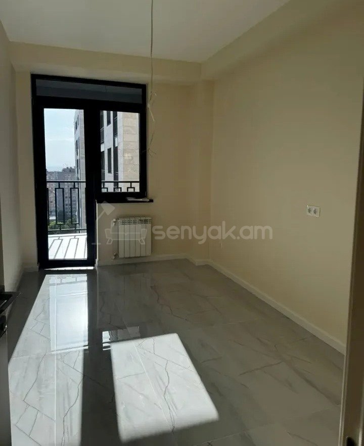 4 Սենյականոց Բնակարան Նորակառույցում, 112քմ, 10/16 հարկ, Կապիտալ Վերանորոգված