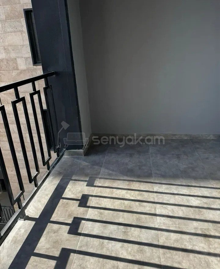 4 Սենյականոց Բնակարան Նորակառույցում, 112քմ, 10/16 հարկ, Կապիտալ Վերանորոգված