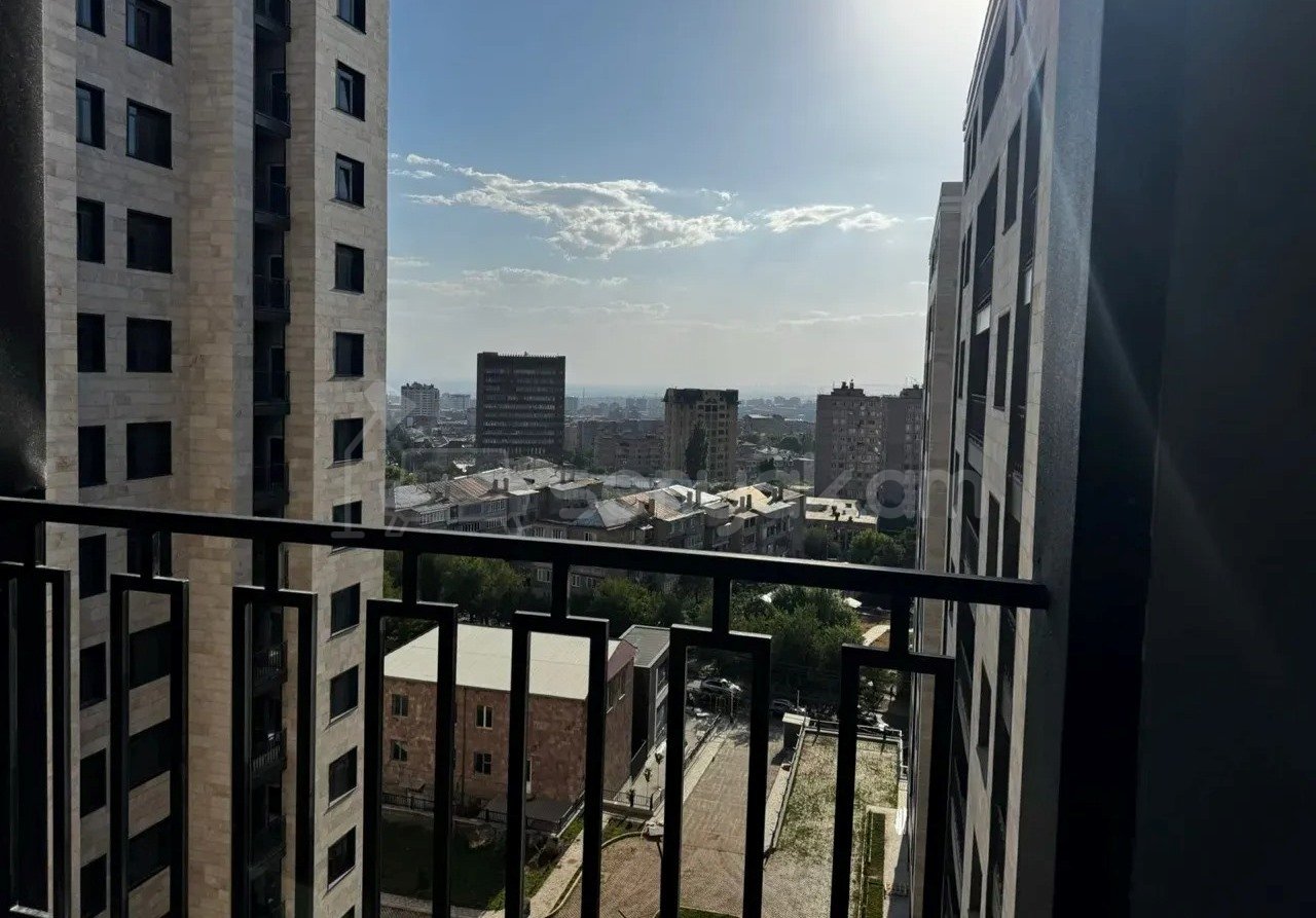 4 Սենյականոց Բնակարան Նորակառույցում, 112քմ, 10/16 հարկ, Կապիտալ Վերանորոգված