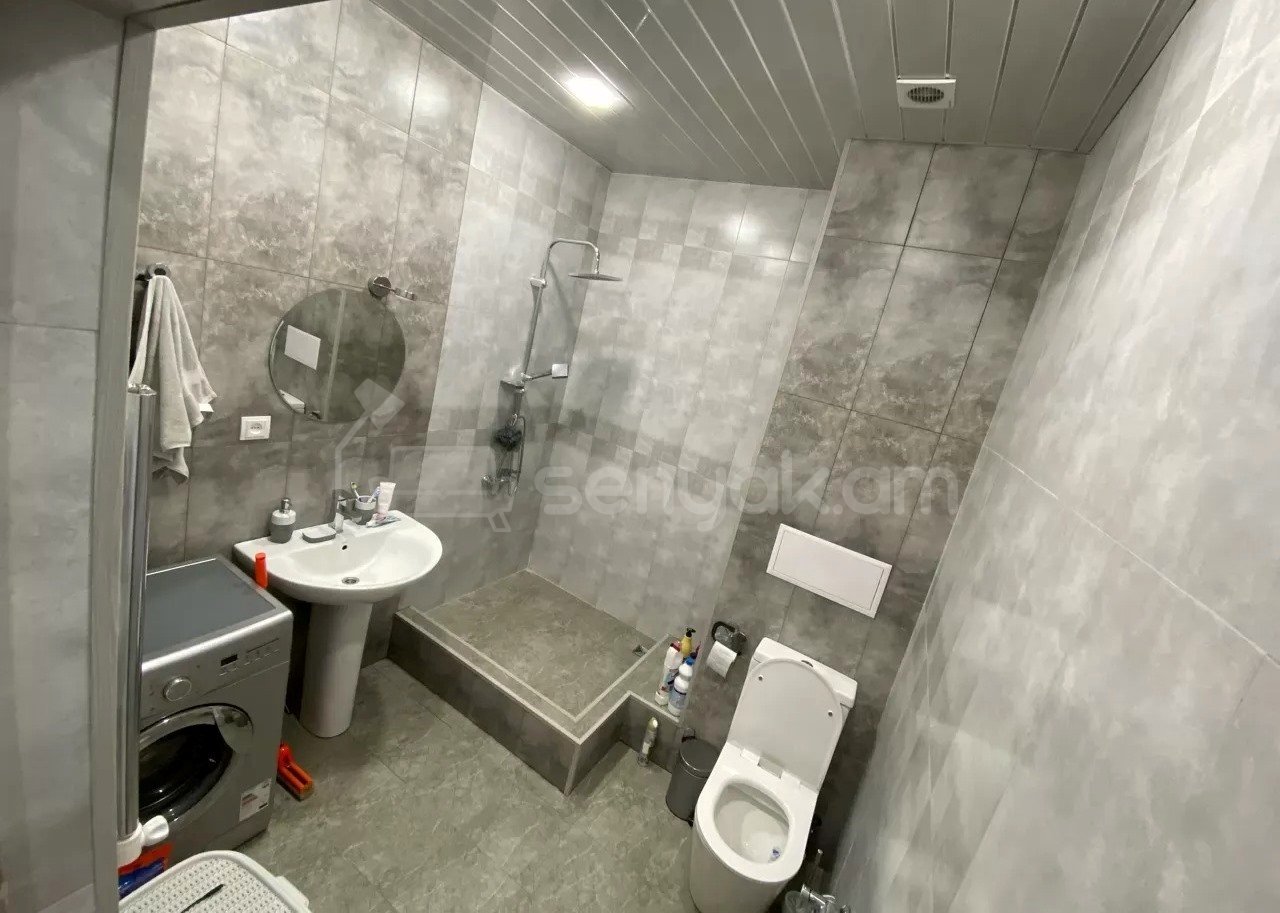 3 Սենյականոց Բնակարան Նորակառույցում, 70քմ, 2/11 հարկ, Կապիտալ Վերանորոգված