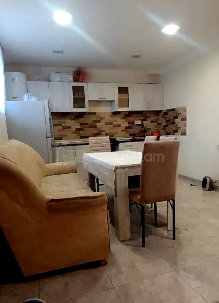 3 Սենյականոց Սեփական Տուն, 86քմ, Կապիտալ Վերանորոգված, Ավտոտնակով