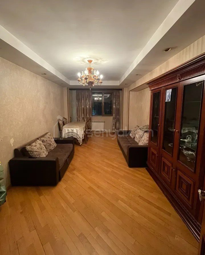 3 Սենյականոց Բնակարան, 93քմ, 3/9 հարկ, Նորմալ Վիճակում