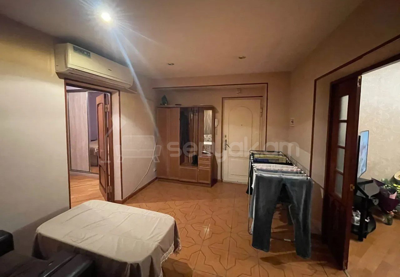 3 Սենյականոց Բնակարան, 93քմ, 3/9 հարկ, Նորմալ Վիճակում