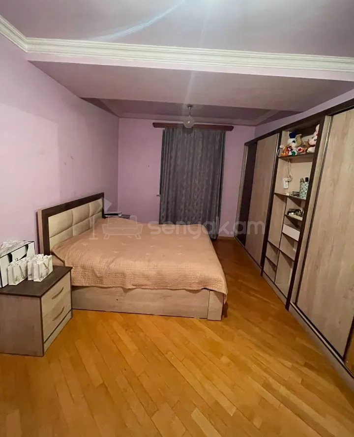 3 Սենյականոց Բնակարան, 93քմ, 3/9 հարկ, Նորմալ Վիճակում