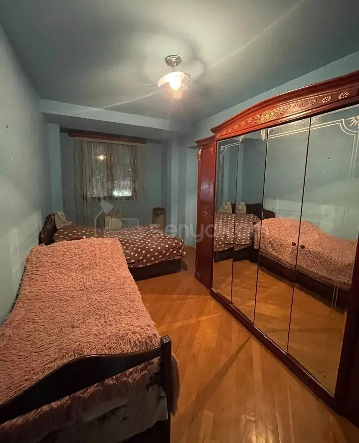 3 Սենյականոց Բնակարան, 93քմ, 3/9 հարկ, Նորմալ Վիճակում