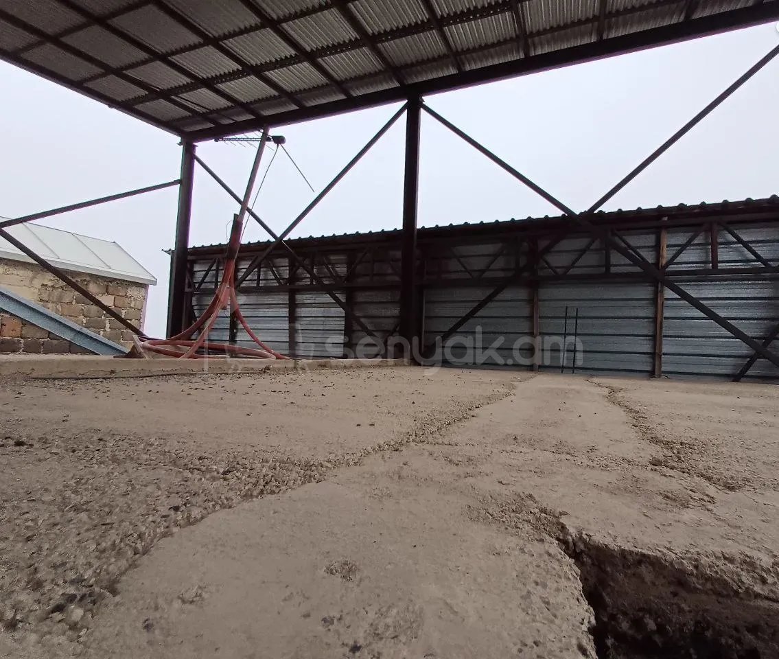 6 Սենյականոց Սեփական Տուն, 220քմ, Կոսմետիկ Վերանորոգված, Ավտոտնակով