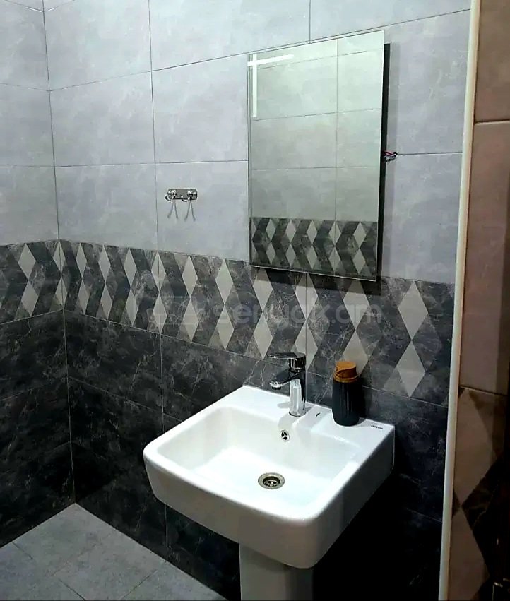 3 Սենյականոց Բնակարան Նորակառույցում, 100քմ, 9/16 հարկ, Կապիտալ Վերանորոգված, Կահավորված