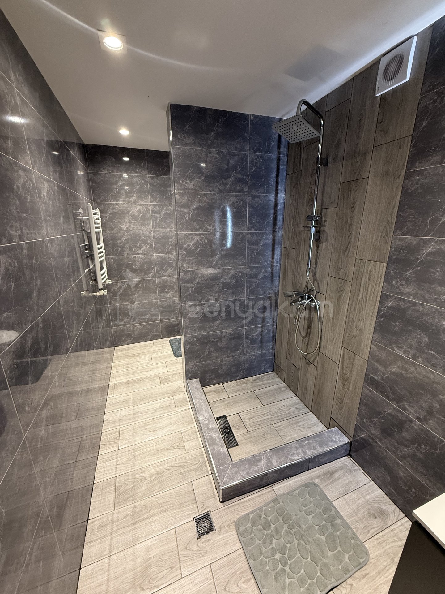 3 Սենյականոց Սեփական Տուն, 120քմ, Կապիտալ Վերանորոգված