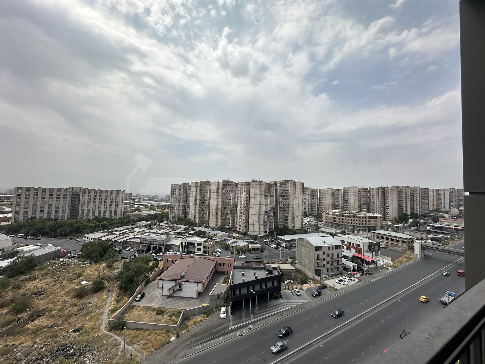 1 Սենյականոց Բնակարան, 48քմ, 3/15 հարկ, Դիզայներական Վերանորոգված, Կահավորված, Արևկող