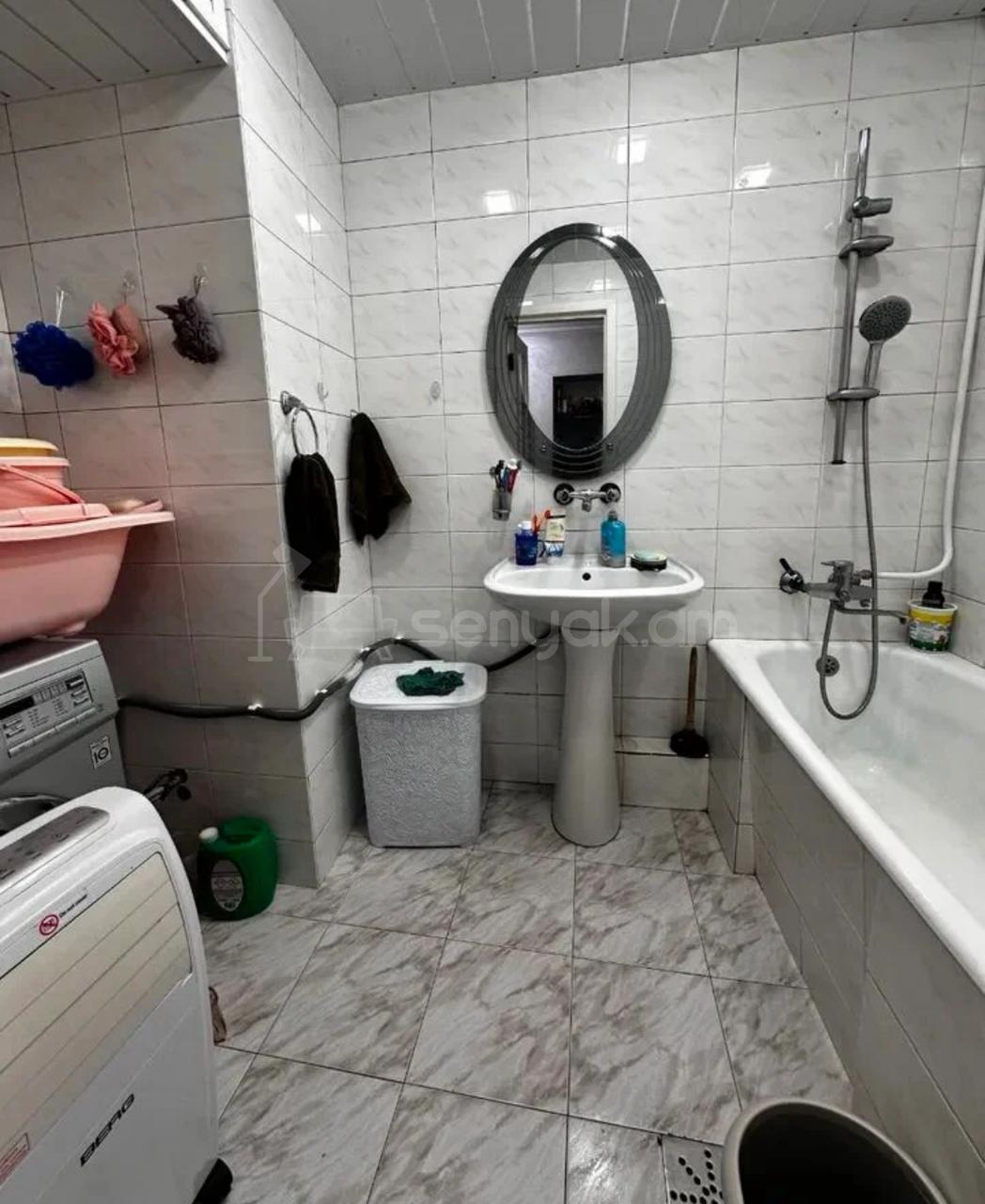 4 Սենյականոց Բնակարան, 95քմ, 8/9 հարկ, Կապիտալ Վերանորոգված