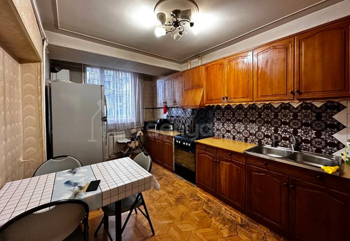 4 Սենյականոց Բնակարան, 95քմ, 8/9 հարկ, Կապիտալ Վերանորոգված