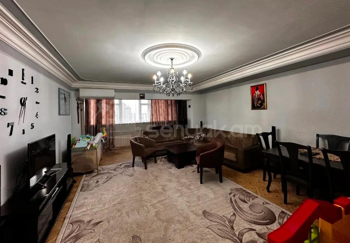 4 Սենյականոց Բնակարան, 95քմ, 8/9 հարկ, Կապիտալ Վերանորոգված