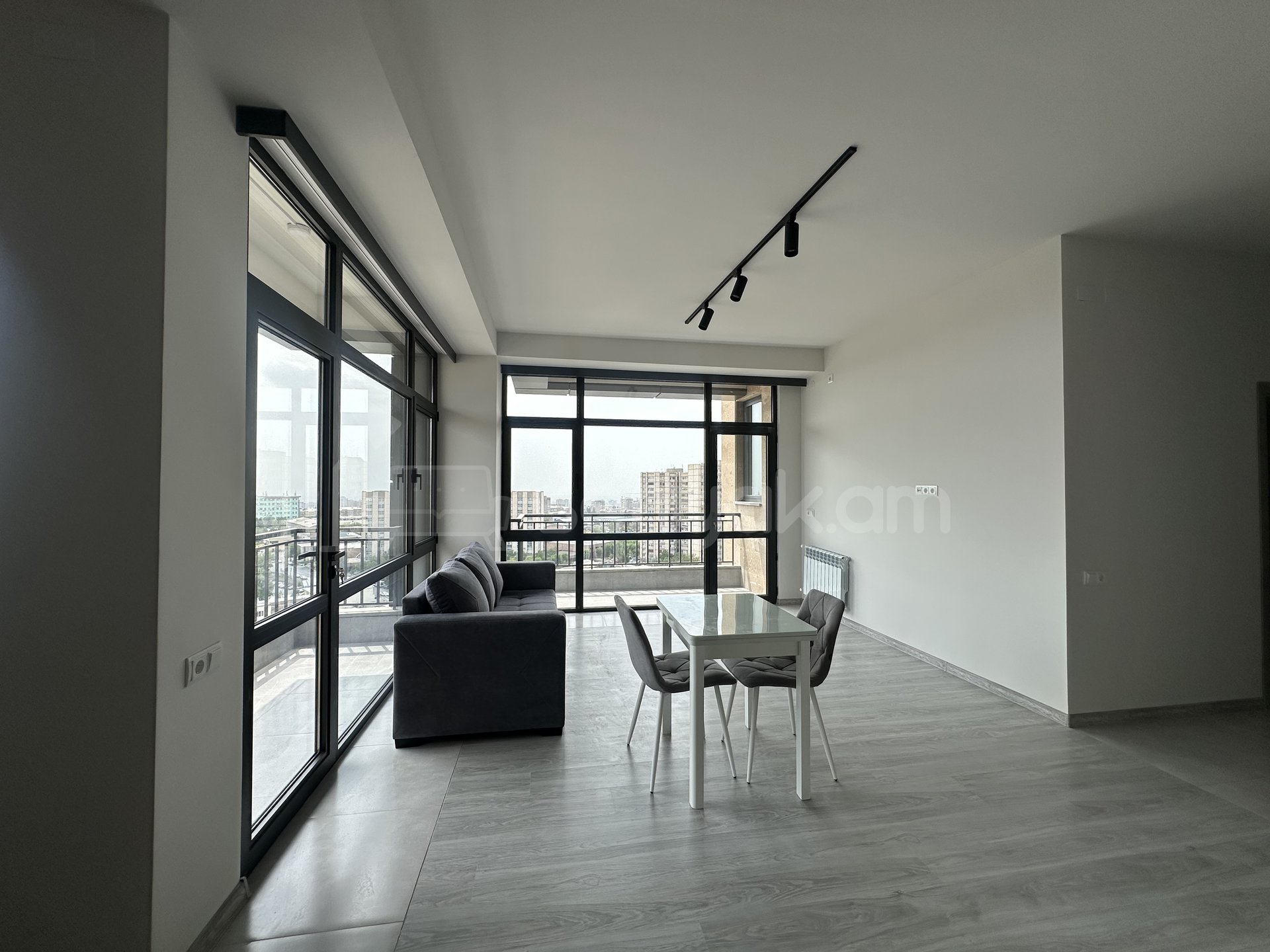 2 Սենյականոց Բնակարան Նորակառույցում, 68քմ, 12/15 հարկ, Դիզայներական Վերանորոգված, Կահավորված, Արևկող