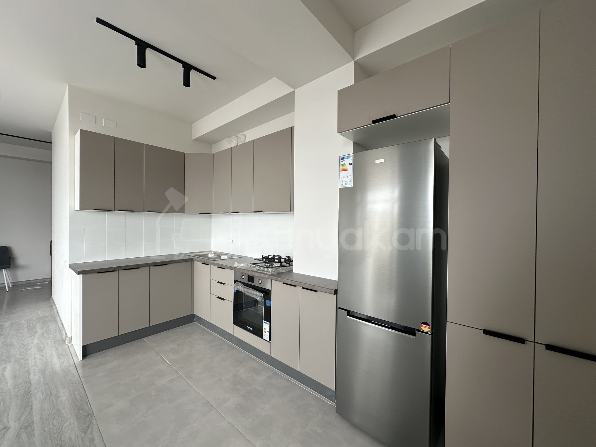 2 Սենյականոց Բնակարան Նորակառույցում, 68քմ, 12/15 հարկ, Դիզայներական Վերանորոգված, Կահավորված, Արևկող