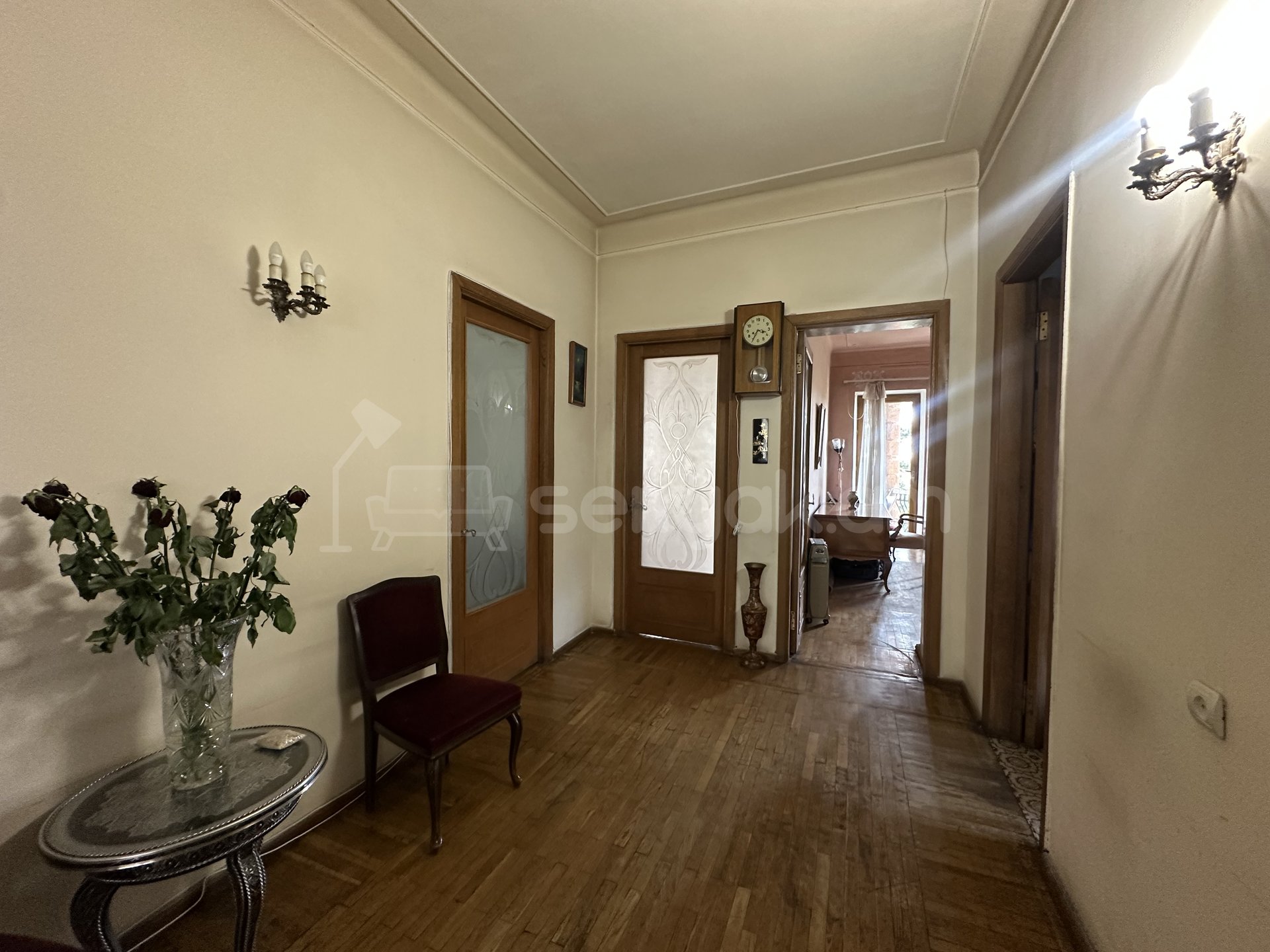 8 Սենյականոց Սեփական Տուն, 316քմ, Կոսմետիկ Վերանորոգված, Ավտոտնակով