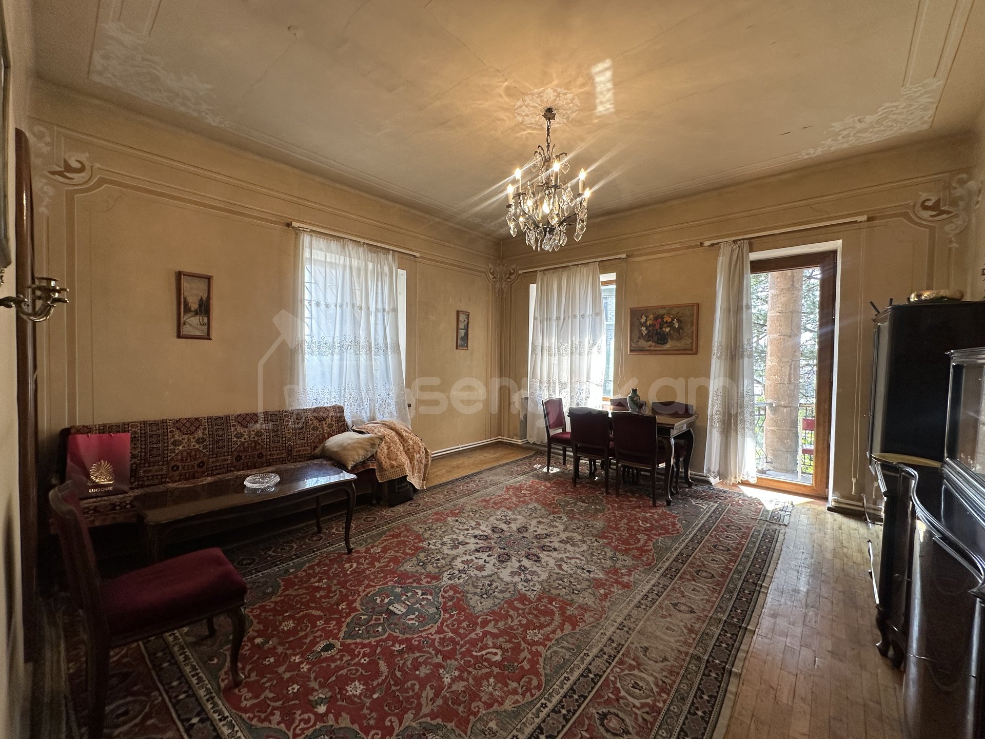 8 Սենյականոց Սեփական Տուն, 316քմ, Կոսմետիկ Վերանորոգված, Ավտոտնակով