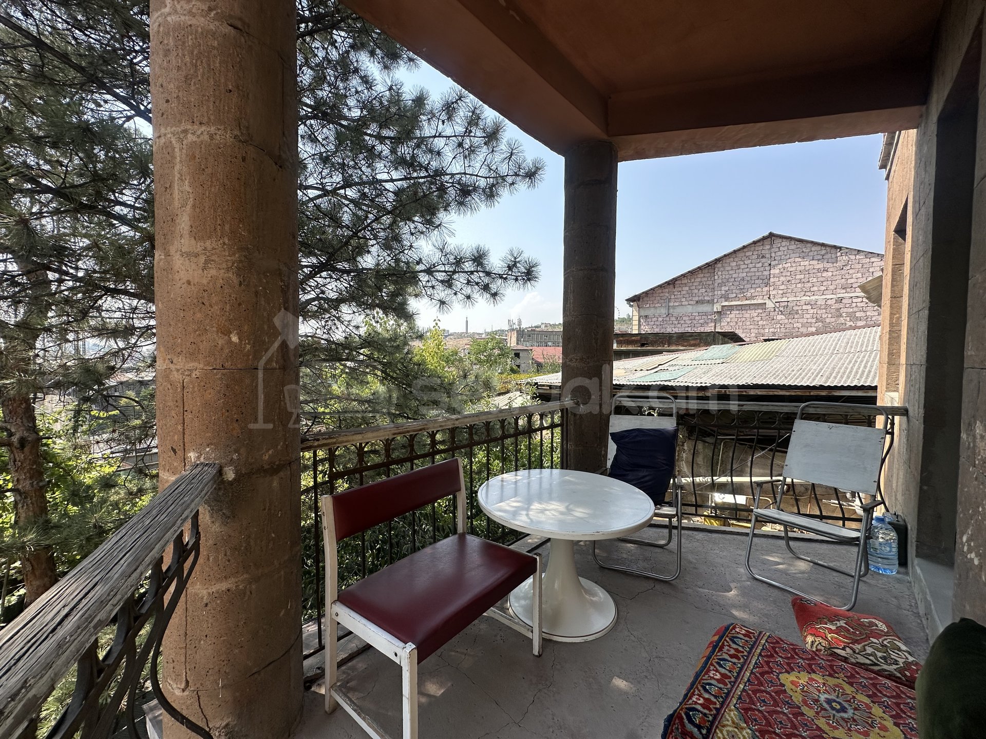 8 Սենյականոց Սեփական Տուն, 316քմ, Կոսմետիկ Վերանորոգված, Ավտոտնակով