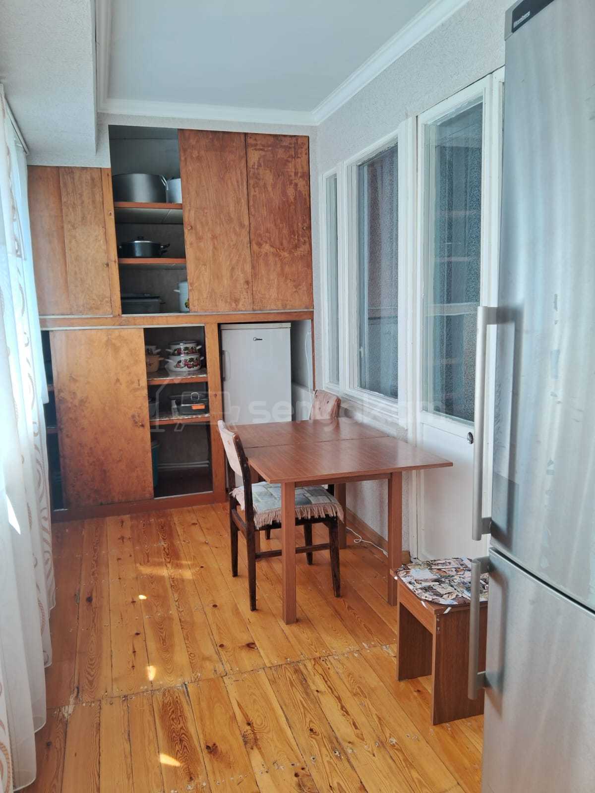 3 Սենյականոց Բնակարան, 71քմ, 8/9 հարկ, Նորմալ Վիճակում