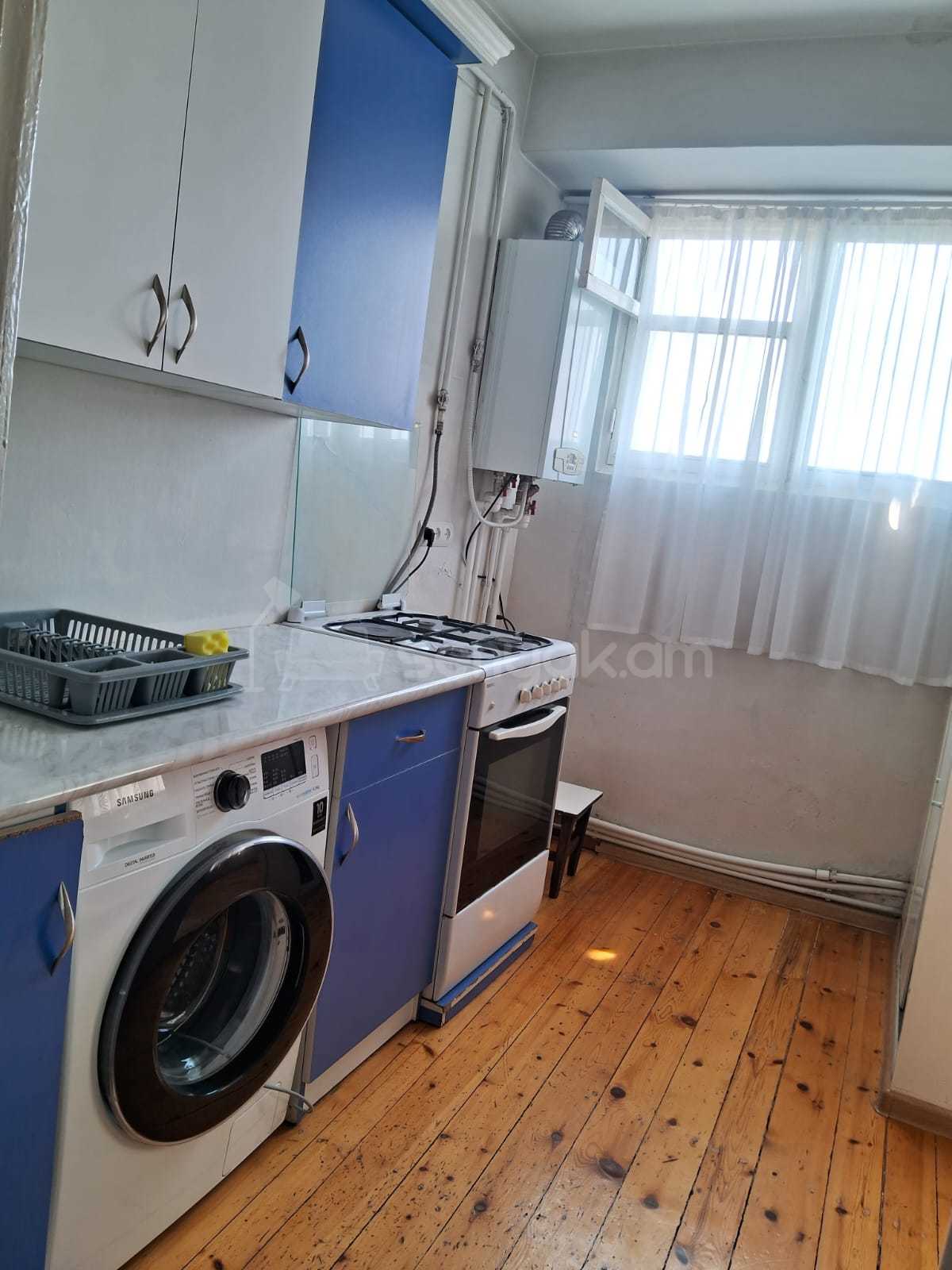 3 Սենյականոց Բնակարան, 71քմ, 8/9 հարկ, Նորմալ Վիճակում