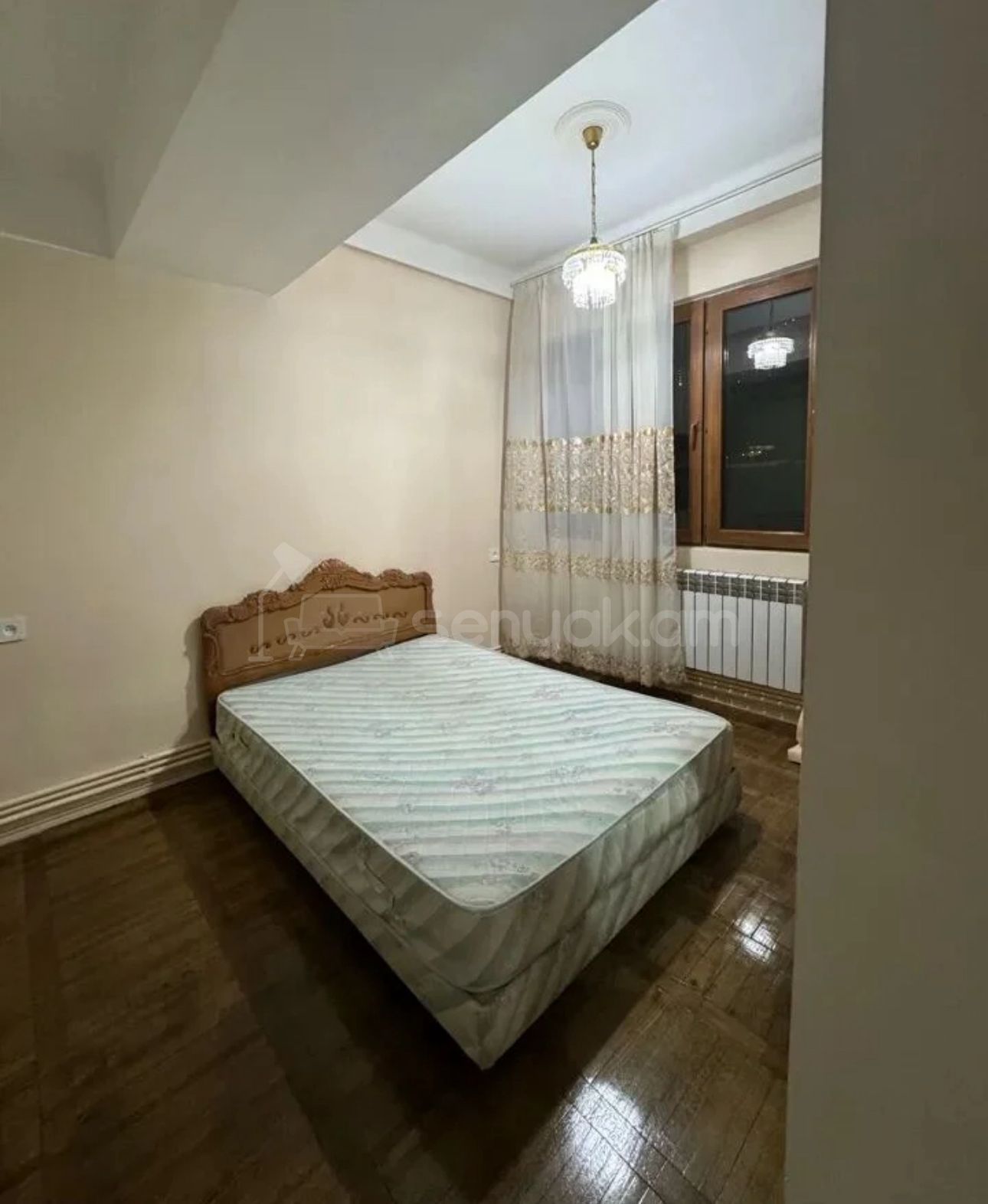 3 Սենյականոց Բնակարան, 85քմ, 8/15 հարկ, Կապիտալ Վերանորոգված, Կահավորված, Արևկող