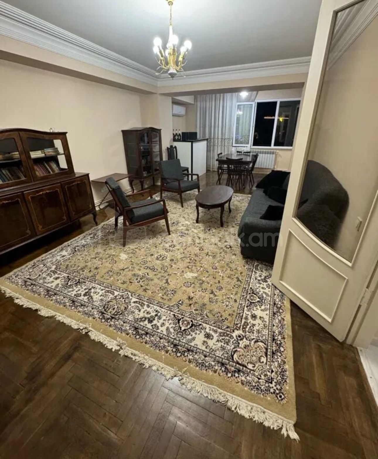 3 Սենյականոց Բնակարան, 85քմ, 8/15 հարկ, Կապիտալ Վերանորոգված, Կահավորված, Արևկող