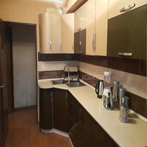 4 Սենյականոց Բնակարան, 100քմ, 13/16 հարկ, Կապիտալ Վերանորոգված, Կահավորված, Արևկող