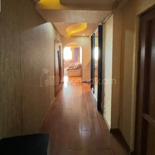 4 Սենյականոց Բնակարան, 100քմ, 13/16 հարկ, Կապիտալ Վերանորոգված, Կահավորված, Արևկող