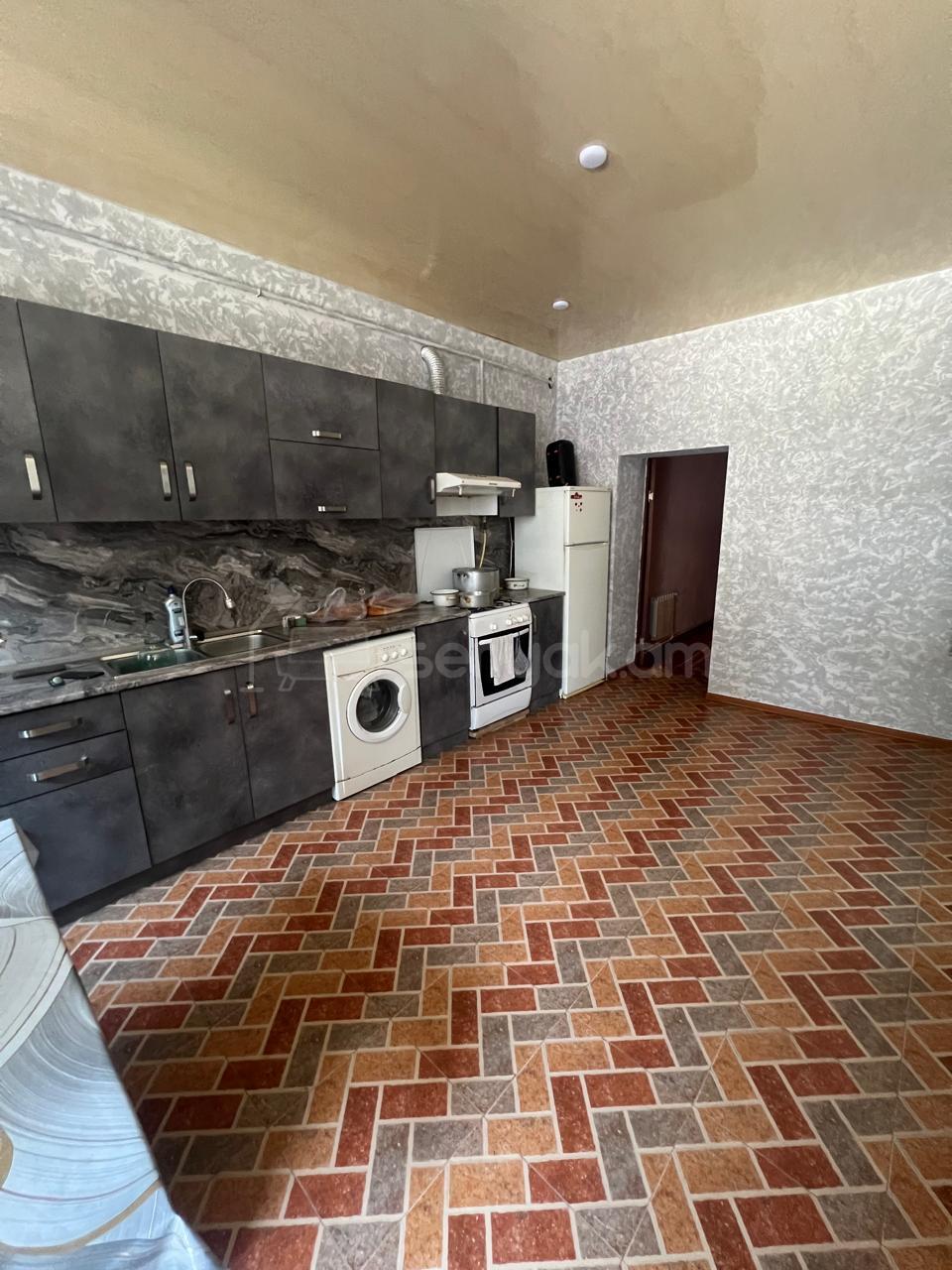 4 Սենյականոց Սեփական Տուն, 120քմ, Նորմալ Վիճակում, Կահավորված