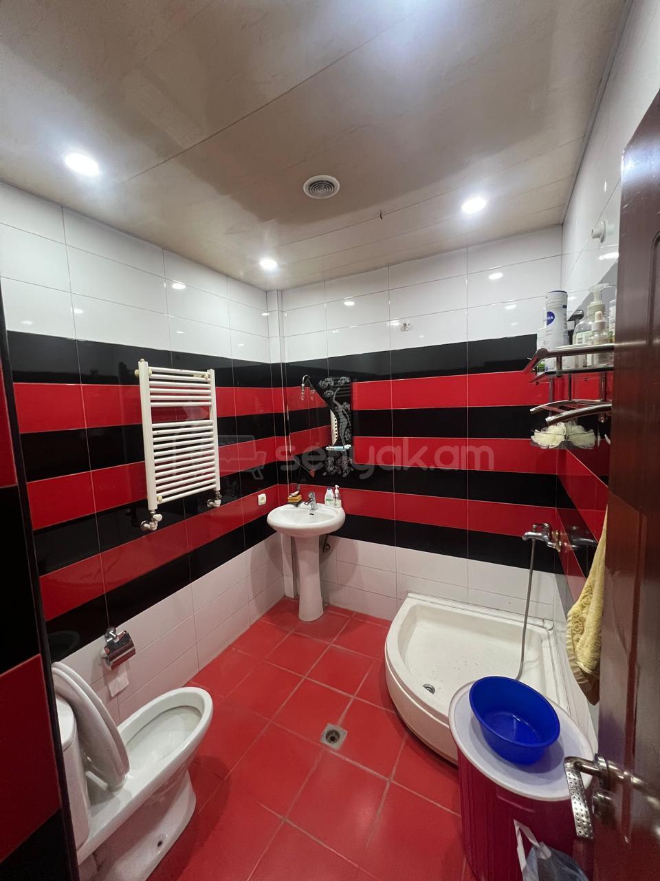 4 Սենյականոց Սեփական Տուն, 120քմ, Նորմալ Վիճակում, Կահավորված