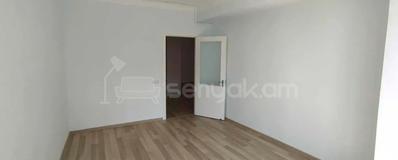 3 Սենյականոց Բնակարան, 78քմ, 8/14 հարկ, Նորմալ Վիճակում