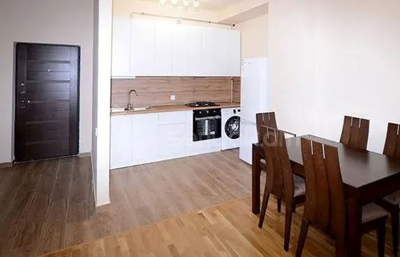 2 Սենյականոց Բնակարան Նորակառույցում, 70քմ, 9/15 հարկ, Կապիտալ Վերանորոգված