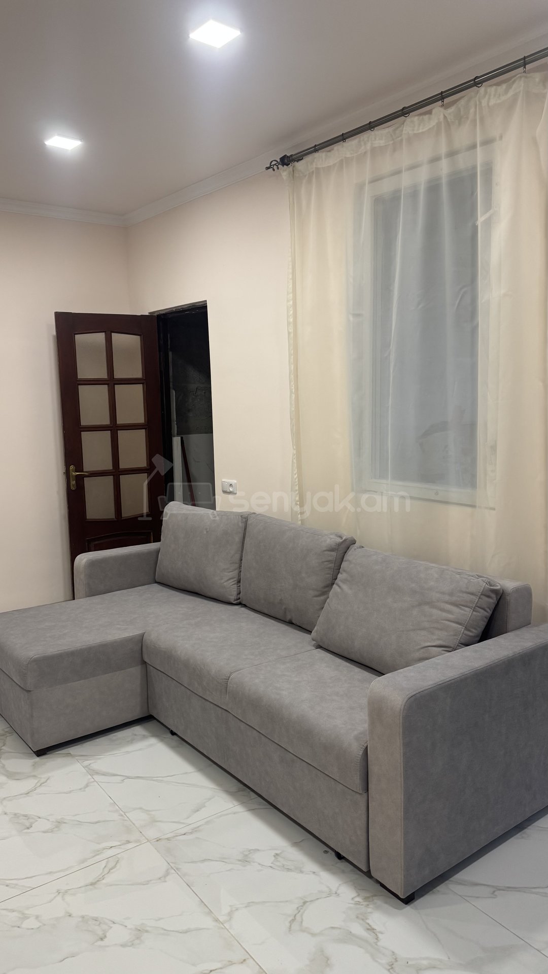 2 Սենյականոց Բնակարան Նորակառույց Քարե Շենքում, 50քմ, 1/1 հարկ, Նորմալ Վիճակում, Կահավորված, Արևկող