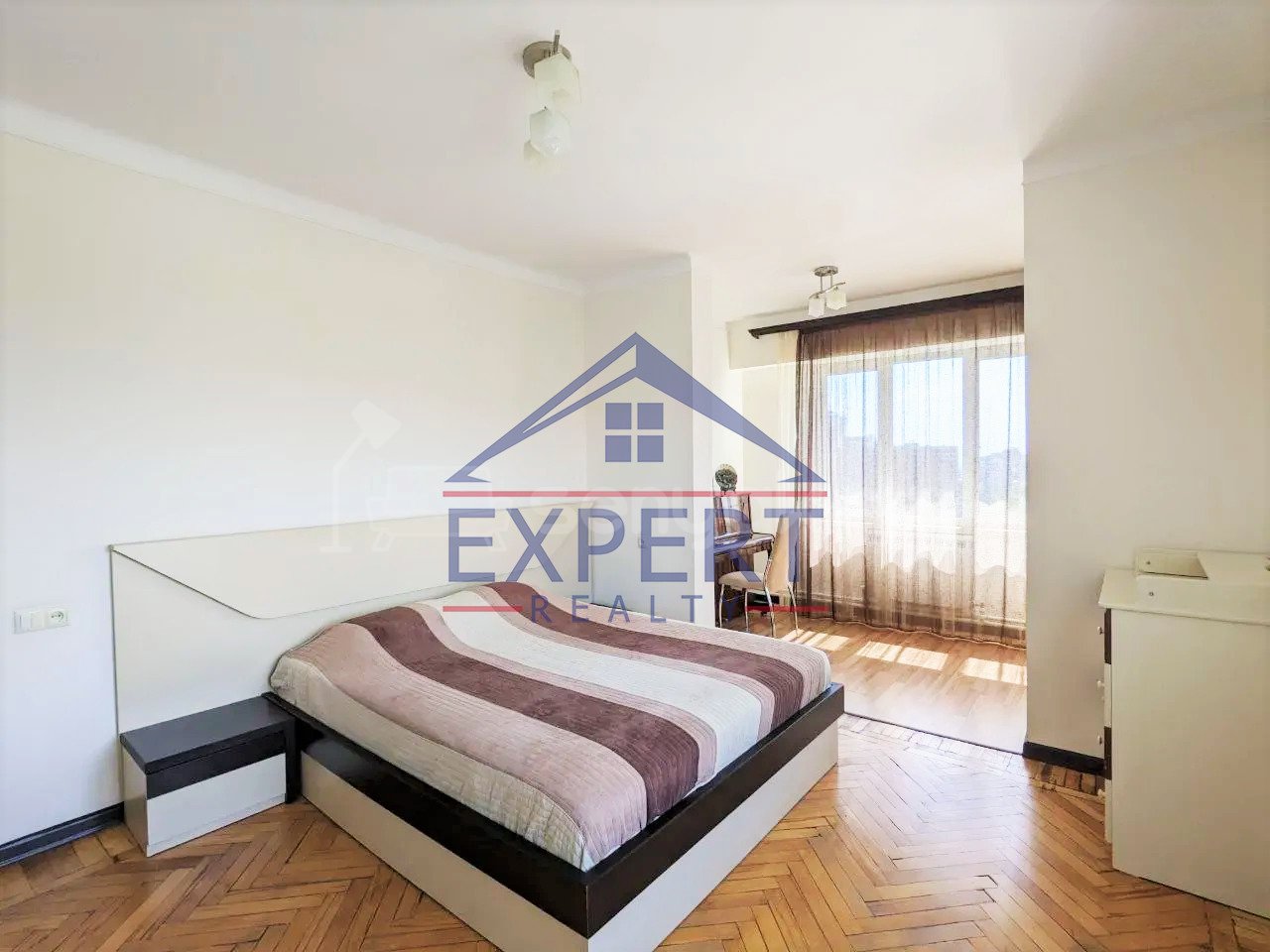 3 Սենյականոց Բնակարան Քարե Շենքում, 82քմ, 6/6 հարկ, Կապիտալ Վերանորոգված, Կահավորված, Արևկող